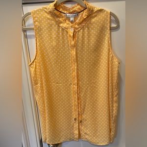 Tommy Hilfiger button down sleeveless blouse L